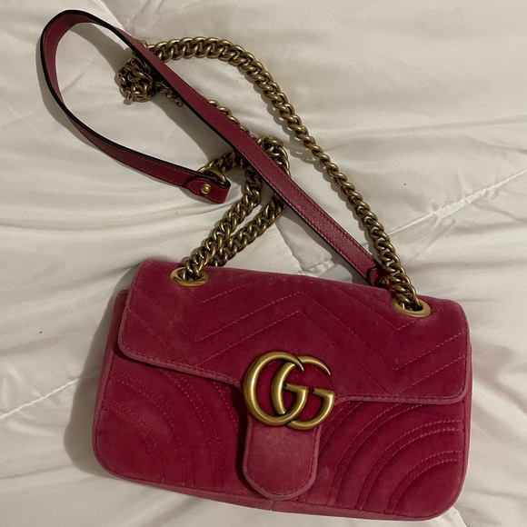 Gucci Matelasse Velvet GG Marmont Small Flap Shoulder Bag - Picture 1 of 6